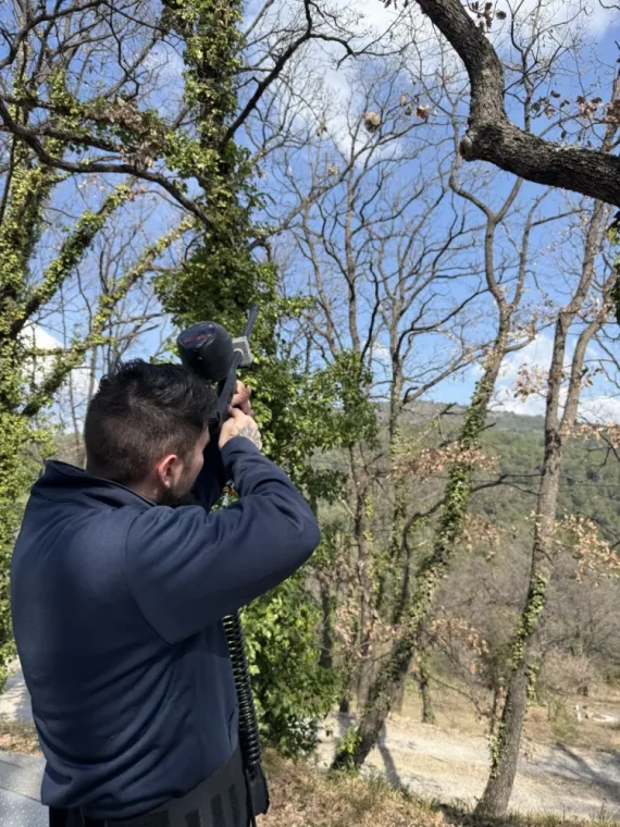 Entreprise professionnelle pour le traitement des nids de frelons au paintball à Draguignan, Lorgues, Salernes et Aups, Draguignan, Pest Wars 4D